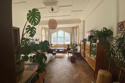 Sanierte 7-Zimmer-Wohnung mit Terrasse und EBK in Coburg