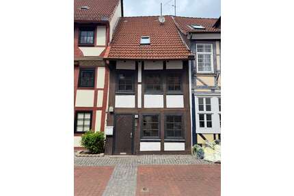 Haus zum Kaufen in Hameln 215.000,00 € 104 m²