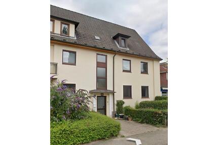 Vermietete 2,5 Z. 48 m² DG Wohnung Provisionsfrei 4% AFA möglich. - Pinneberg