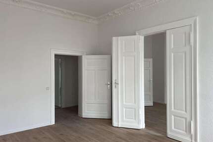 Wohnung zum Mieten in Magdeburg 819,00 € 92 m²