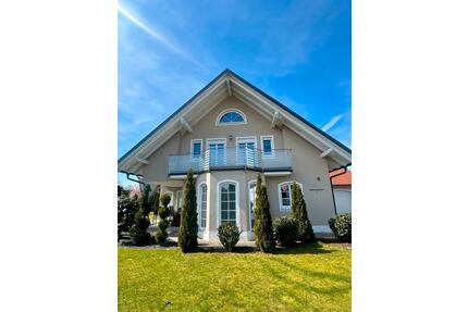 Einfamilienhaus zu vermieten - 2.150,00&nbsp;EUR Kaltmiete, ca.&nbsp; 180,00&nbsp;m&sup2; in Abensberg (PLZ: 93326)