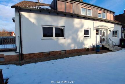 Familienfreundliche Doppelhaushälfte in Fürth-Stadeln mit Garten