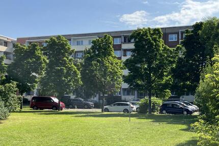 4-Ram-Wohnung mit Dusche und Balkon - Ab sofort! - Halle (Saale) Nietleben