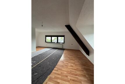 Schöne 2ZKB Dachgeschosswohnung in Siegen-Geisweid