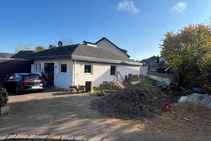 Saniertes Einfamilienhaus (Bungalow) in ruhiger, zantraler Lage - Zell (Mosel)