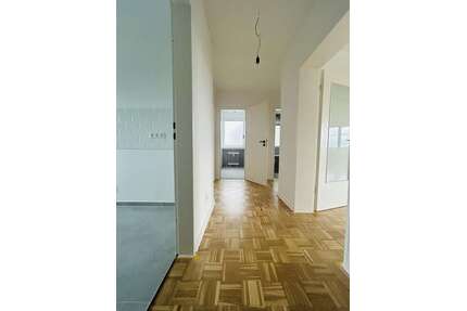 Wohnung zum Mieten in Pattensen 995,00 € 79 m²