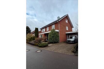 Modernisiertes Familienhaus mit PV-Anlage & Garten, Innenstadt - Quakenbrück