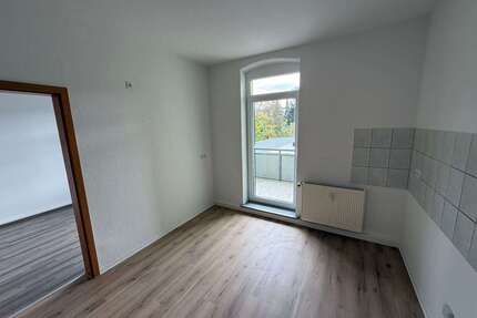 Wohnung zum Mieten in Limbach-Oberfrohna 385,00 € 64.17 m²