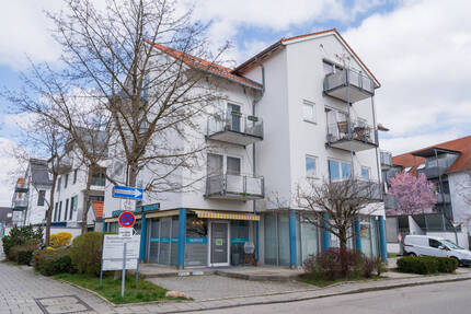 ***Heike Borchers Immobilien***Lichtdurchflutetes Nest zum Wohlfühlen mit ablösefreier Einbauküche** - Unterhaching