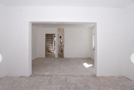 Teilsaniertes Haus in Thaileischweiler - Thaleischweiler-Fröschen