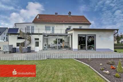 Haus zum Kaufen in Hosenfeld 340.000,00 € 235 m²