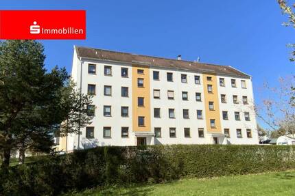 Ihr Wohntraum in Schleiz: 2-Zimmer-Wohnung, Balkon, Keller & PKW-Stellplatz