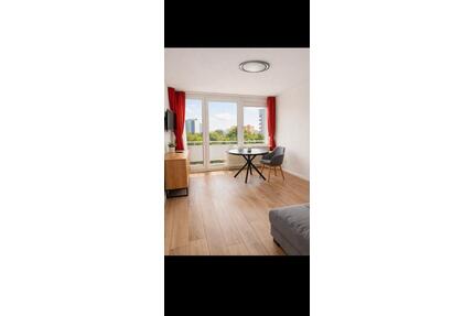 Möbliertes 2-er Apartment mit Balkon am Neuperlach Zentrum -600 € - München Ramersdorf-Perlach