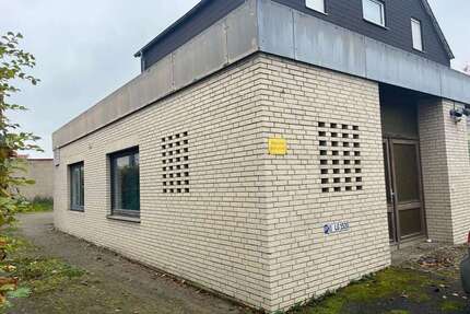 Haus zum Kaufen in Lamspringe 176.000,00 € 552 m²