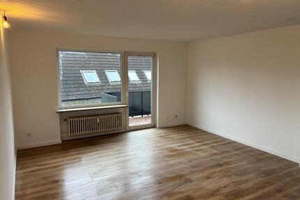 Renovierte 3 Zi.-Whg. mit neuer EBK und Südbalkon in BS-Bevenrode - Braunschweig Wabe-Schunter-Beberbach