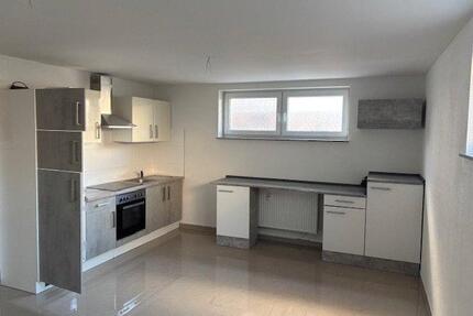 schöne 1,5-Zimmer Wohnung mit Einbauküche in Maintal