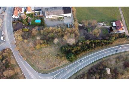 Attraktive Grundstücksfläche mit Potenzial für Wohnen und Gewerbe - Lengerich Hohne