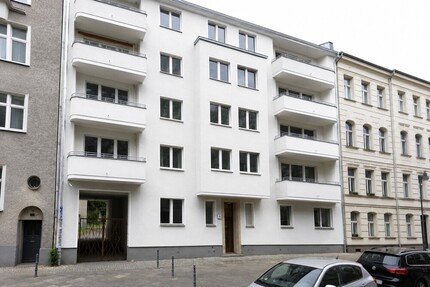 ETW - Kurfürstendamm nur 1,5 km entfernt – Bezugsfreie 1-Zimmer mit freie Stellplätze in Top Lage ! - Berlin