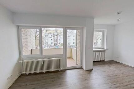 ++ Frisch renovierte 2-Zi.-Whg. mit Balkon und Tageslichtbad ++ - Burgdorf