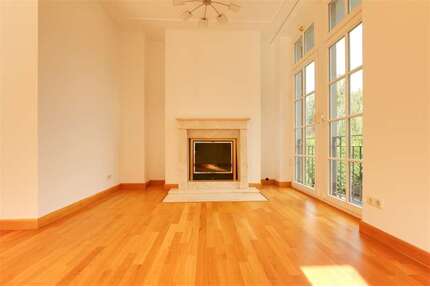 Haus zum Mieten in Kronberg 4.950,00 € 235 m²