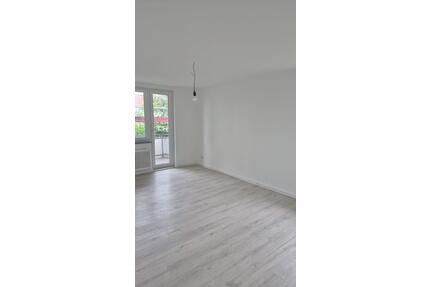 3 ZKB mit Balkon voll saniert im 1.OG - Eschwege
