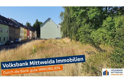 Großes Baugrundstück, bestehend aus zwei Flurstücken! Vorplanung für 2 EFH verfügbar! - Hainichen
