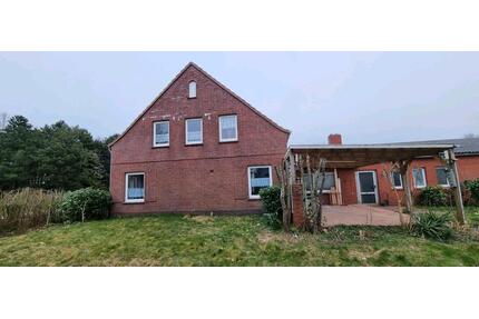 6 Zimmer, Küche, Badezimmer - 1.000,00&nbsp;EUR Kaltmiete, ca.&nbsp; 130,00&nbsp;m&sup2; in Südbrookmerland (PLZ: 26624)