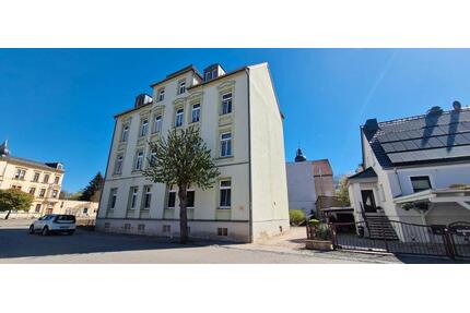 schöne 5-Raum-Wohnung mit 2 Balkons und 2 Bädern - Gößnitz