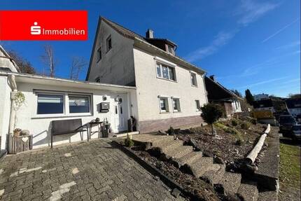 Es kommt auf die inneren Werte an! Familienglück in aussichtsreicher Anliegerstraße! - Dietzhölztal Steinbrücken