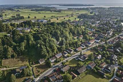 Haus zum Kaufen in Bernau am Chiemsee 3.700.000,00 € 560 m²