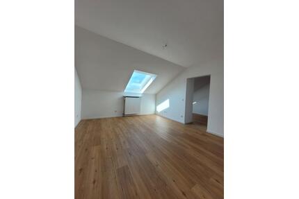 2-Zimmer-Dachgeschosswohnung in Vilshofen zu vermieten - Vilshofen an der Donau