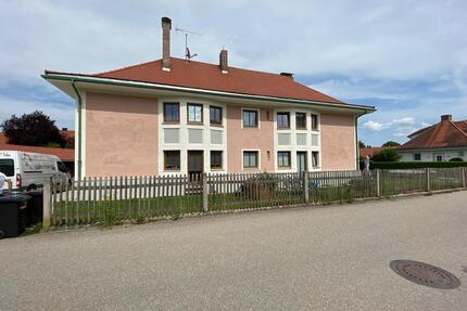 Wohnung in ruhiger Lage - 800,00&nbsp;EUR Kaltmiete, ca.&nbsp; 76,90&nbsp;m&sup2; in Tittmoning (PLZ: 84529)