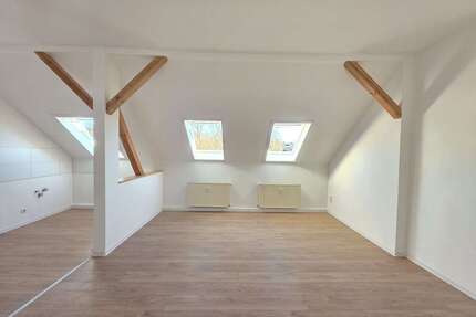 Wohnung zum Mieten in Limbach-Oberfrohna 850,00 € 127.88 m²