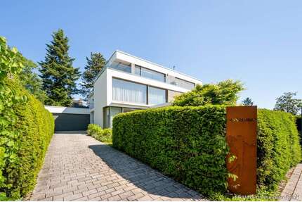 Haus zum Kaufen in Wiesbaden 3.490.000,00 € 356 m²