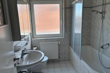 3 Zimmer, K, Bad Wohnung 56 qm sehr gepflegt - Mehlingen