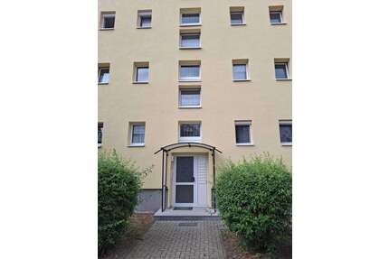 Wohnung zum Kaufen in Weißenfels 64.000,00 € 65 m²