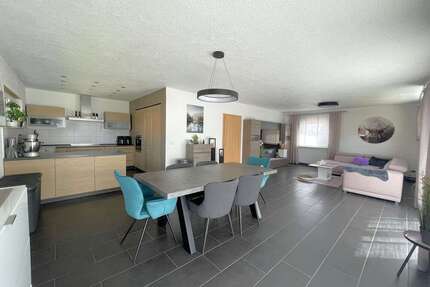 Haus zum Kaufen in Pöttmes Grimolzhausen 649.000,00 € 156.01 m² - Pöttmes / Grimolzhausen