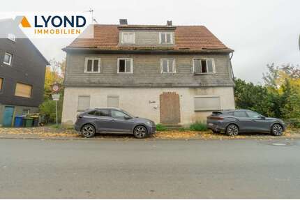 Haus zum Kaufen in Medebach Oberschledorn 195.000,00 € 550 m² - Medebach / Oberschledorn