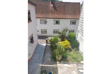 Haus zu vermieten in Landstuhl - 1.300,00&nbsp;EUR Kaltmiete, ca.&nbsp; 90,00&nbsp;m&sup2; in Landstuhl (PLZ: 66849)