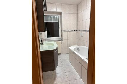 Schöne 3 ZKB Wohnung in Lohfelden-Crumbach