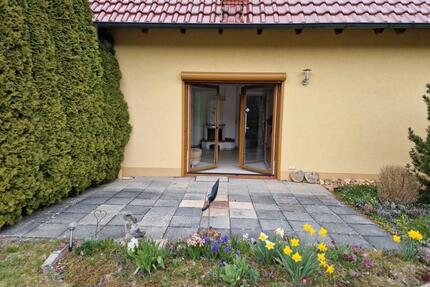 DHH, 2 Zimmer mit Dachstudio, Wasserlosen, tolle Ausblick, EBK.