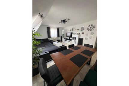 Geräumige 4-Zimmer Wohnung, 105m², ruhige Lage in 91589 Weinberg - Aurach