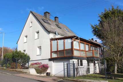 Haus zum Kaufen in Kreuztal 298.000,00 € 136 m²