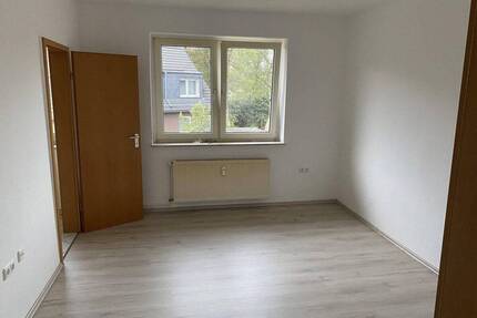Attraktiv geschnittene 3,5 Zimmer 60 m² mit Gartennutzung - Oberhausen Stadtmitte