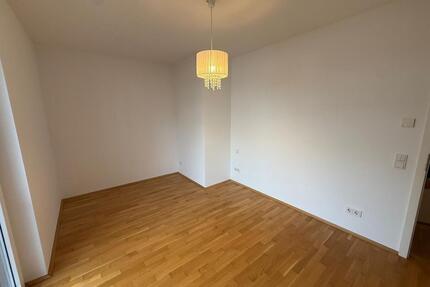 2-Zimmer Neubauwohnung in Köln - Ossendorf + Balkon