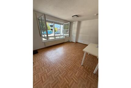 Schöne ein Zimmer Wohnung in Böblingen (Kreis), Leonberg