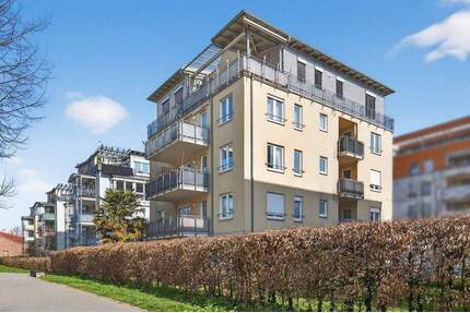 Wohnen im Citypark: Helle 3-Zimmer-Wohnung mit Balkon, Aufzug und Tiefgarage - Karlsruhe / Innenstadt-Ost