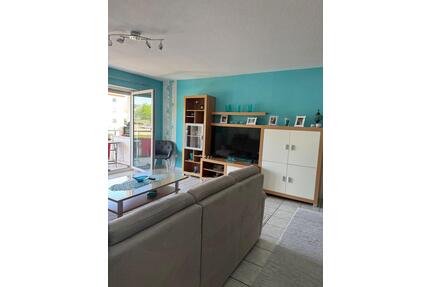 Helle OG-Wohnung in Eisenberg - 1.100,00&nbsp;EUR Kaltmiete, ca.&nbsp; 92,00&nbsp;m&sup2; in Eisenberg (Pfalz) (PLZ: 67304)