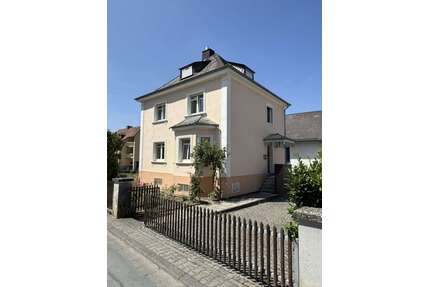 Haus zum Mieten in Bad Camberg 1.300,00 € 120 m²