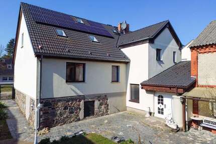 Haus zum Kaufen in Wiesenaue 449.000,00 € 335 m²